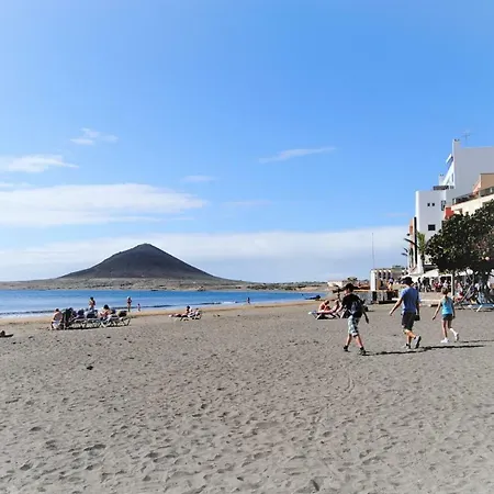 Bonito Apartamento De Dos Dormitorios En La Playa La Tejita