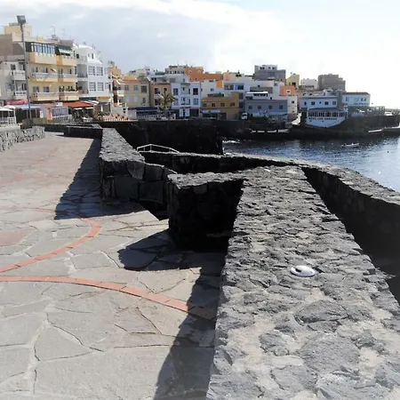 Bonito Apartamento De Dos Dormitorios En La Playa La Tejita *